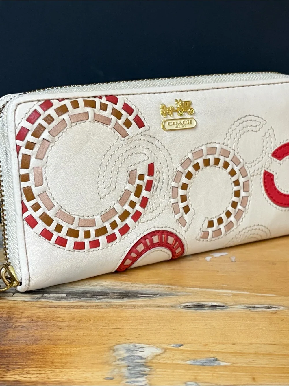 Coach Chelsea Inlaid Charlie Zip Wallet Mosaic Art Design Cream Red